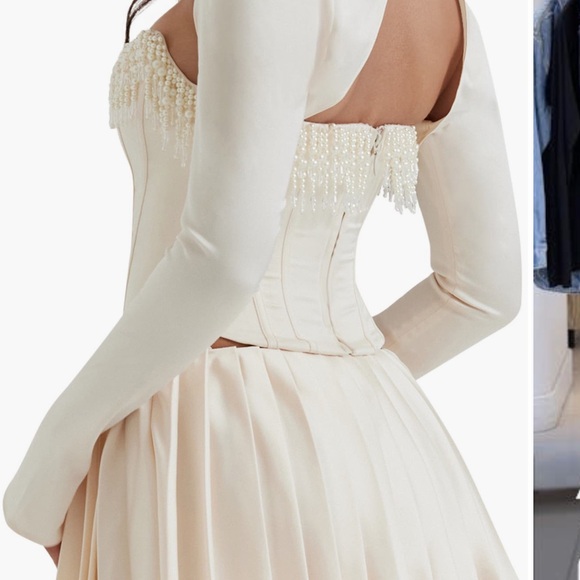 HOUSE OF CB
Aubrie Two-Piece
Corset Top - Picture 4 of 6